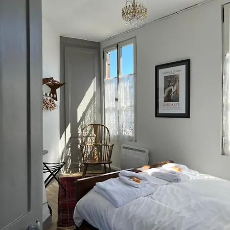 Maison De La Calonne - Riverside House & Terrace * Cormeilles (Eure)