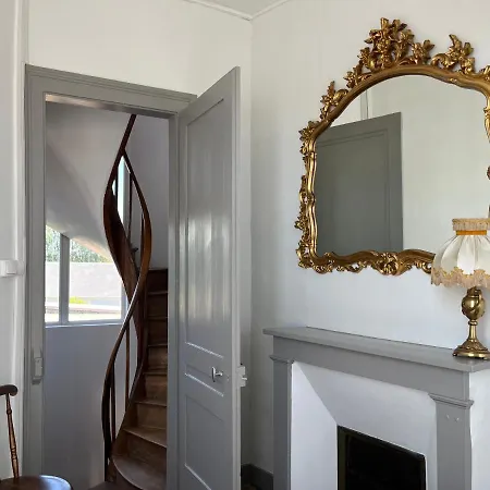 Maison De La Calonne - Riverside House & Terrace Ferienhaus *