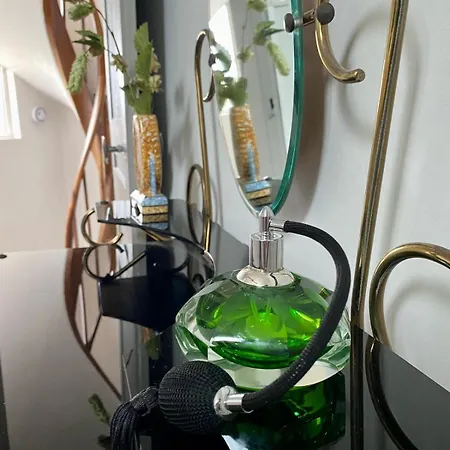 Ferienhaus Maison De La Calonne - Riverside House & Terrace Cormeilles (Eure)